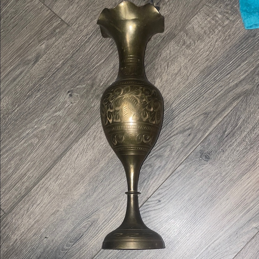 Solid brass antique vase made in India